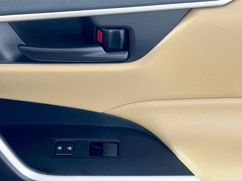 Used 2019 Toyota RAV4 LE image 31