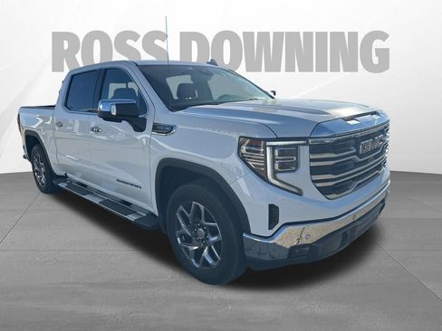 Used 2023 GMC Sierra 1500 SLT w/ SLT Premium Plus Package image 3
