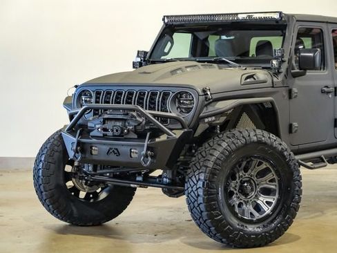 Used 2025 Jeep Gladiator Sport AWD/4WD image 20