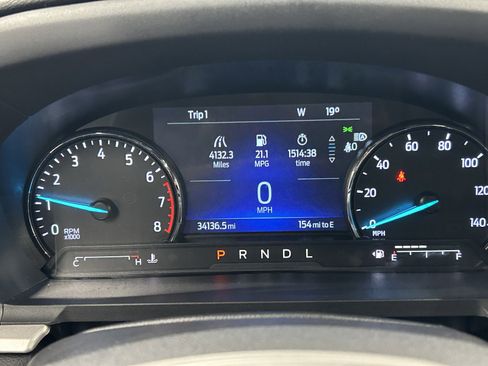 Used 2022 Ford Explorer XLT w/ Equipment Group 202A image 25