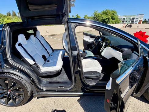 Used 2019 Tesla Model X 100D AWD/4WD image 30