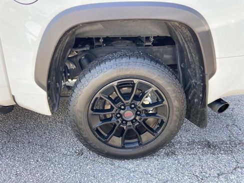 Used 2024 Toyota Tundra SR5 w/ SR5 Convenience Package AWD/4WD image 8