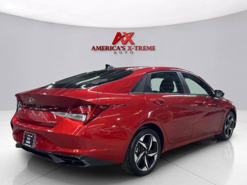 Used 2022 Hyundai Elantra Limited image 6