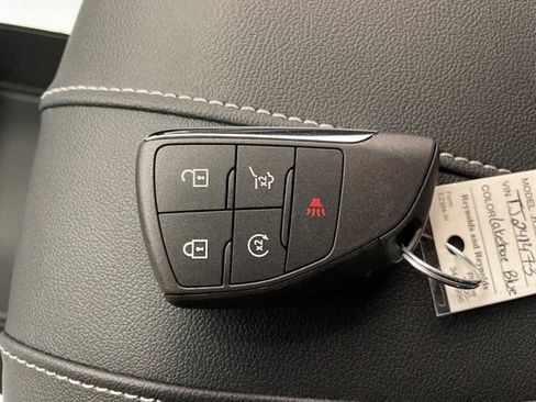 New 2026 Chevrolet Traverse LT image 19