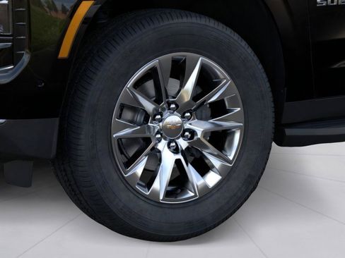New 2026 Chevrolet Suburban Premier image 9