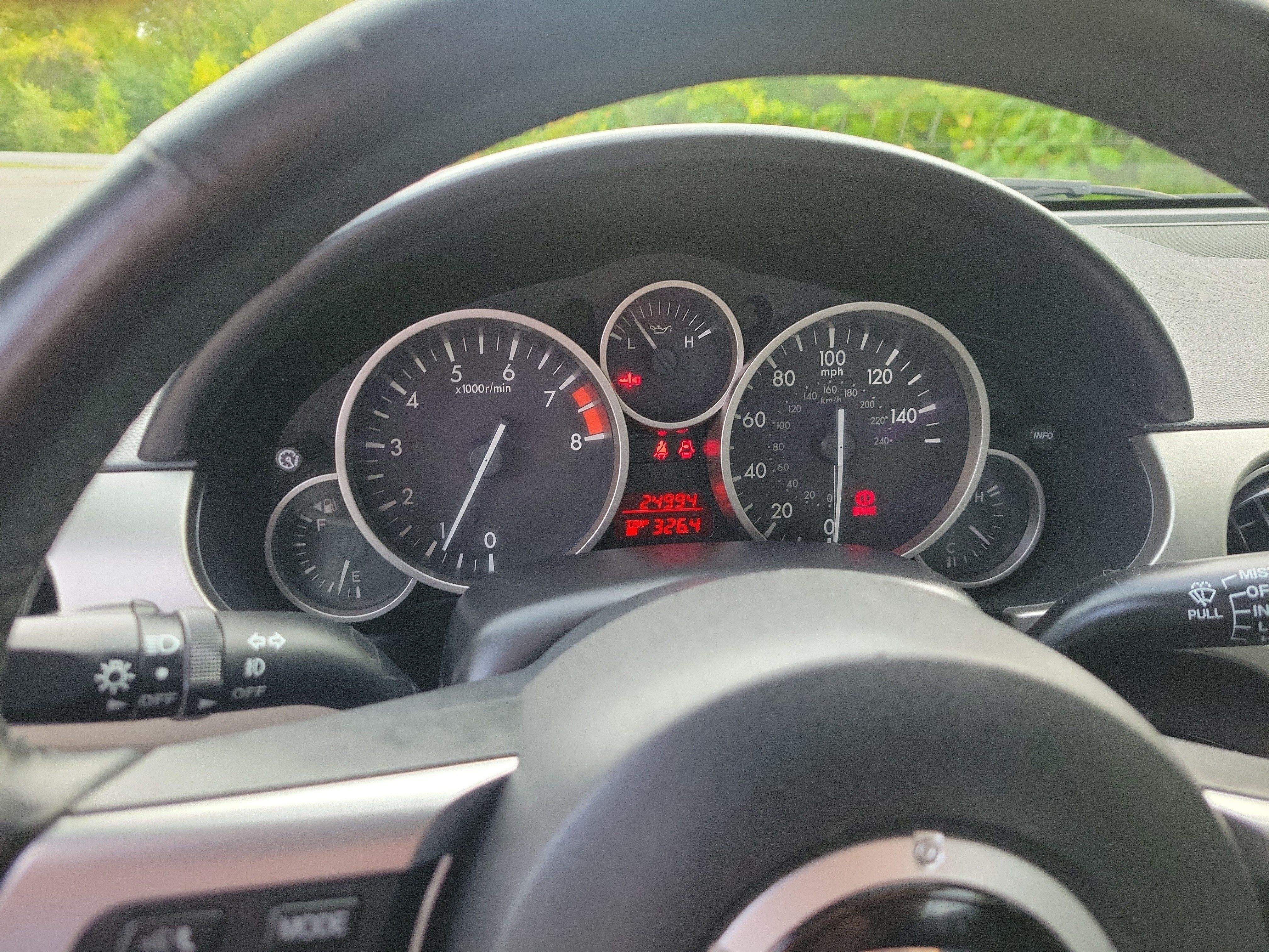 Used 2011 MAZDA MX-5 Miata Grand Touring w/ Premium Pkg RWD image 21