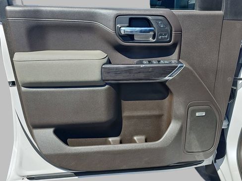 Certified 2020 Chevrolet Silverado 2500 LTZ w/ LTZ Premium Package AWD/4WD image 32