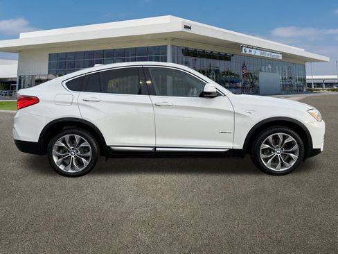 Used 2018 BMW X4 xDrive28i image 12