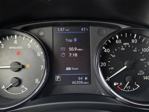 Used 2020 Nissan Rogue SV image 21