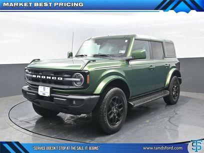 Certified 2025 Ford Bronco Outer Banks
