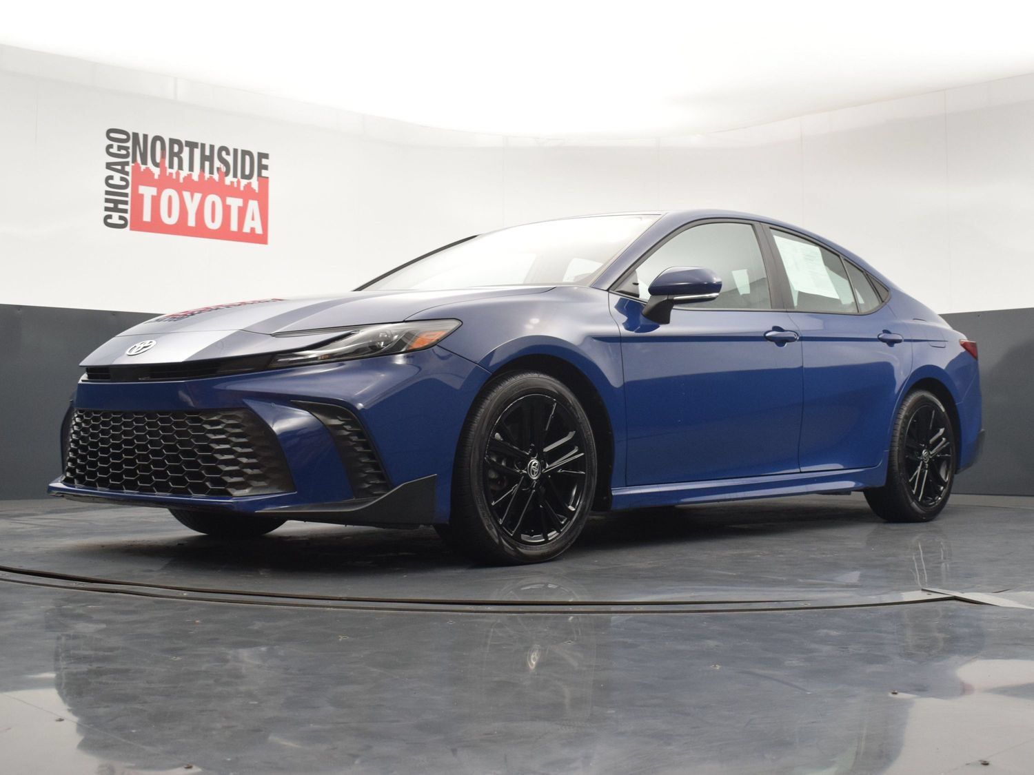 Used 2025 Toyota Camry SE FWD image 31