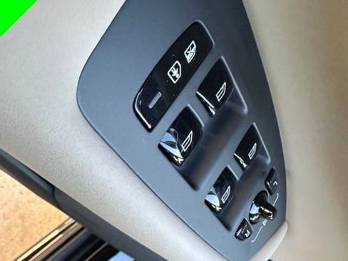 New 2026 Volvo XC90 B5 Core AWD/4WD image 19