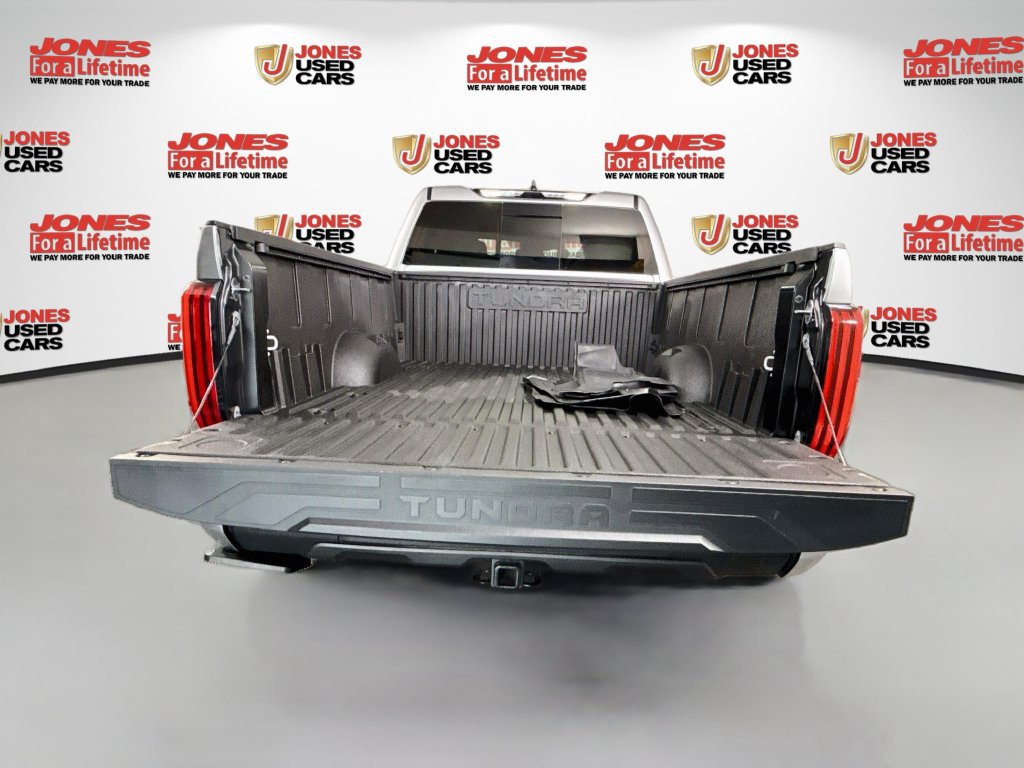 Used 2025 Toyota Tundra SR w/ SR Tow Package AWD/4WD image 28