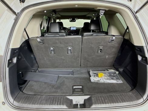 Certified 2023 Honda Pilot Touring image 35