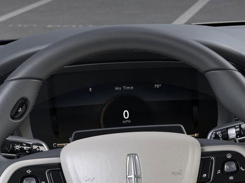 New 2025 Lincoln Corsair Reserve image 13