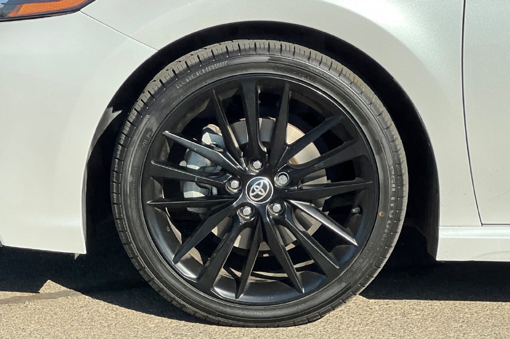 Certified 2021 Toyota Camry XSE FWD image 28