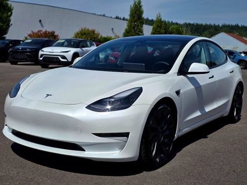 Used 2023 Tesla Model 3 Performance AWD/4WD image 3
