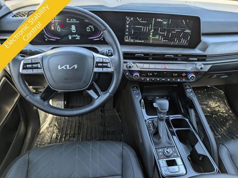 Certified 2025 Kia Telluride AWD image 21