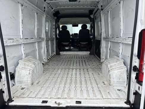 Used 2024 RAM ProMaster 2500 w/ Convenience Group FWD image 20