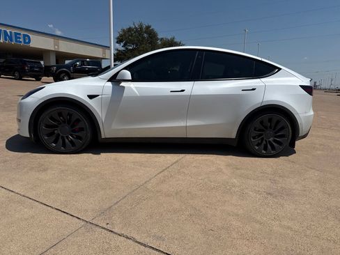 Used 2021 Tesla Model Y Performance AWD/4WD image 4