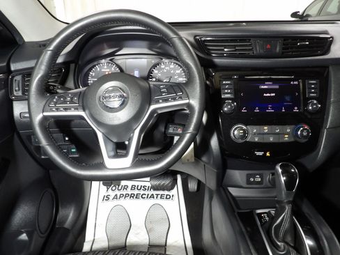 Used 2020 Nissan Rogue S w/ Special Edition Package image 12