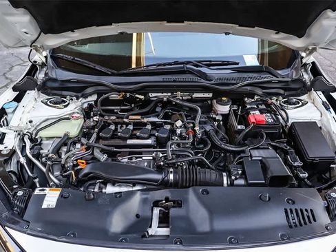 Used 2017 Honda Civic Sport image 28