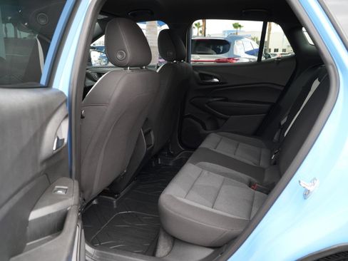 Used 2024 Chevrolet Trax RS w/ Driver Confidence Package image 18