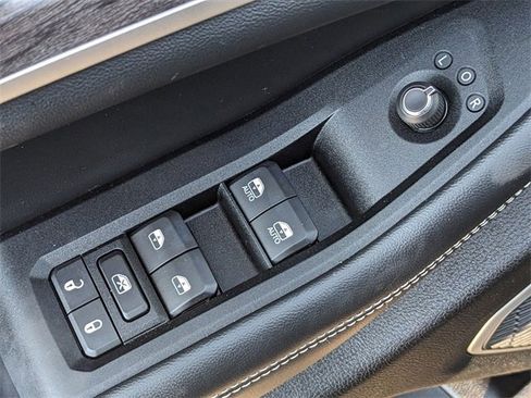 Certified 2022 Jeep Grand Cherokee L Limited image 21