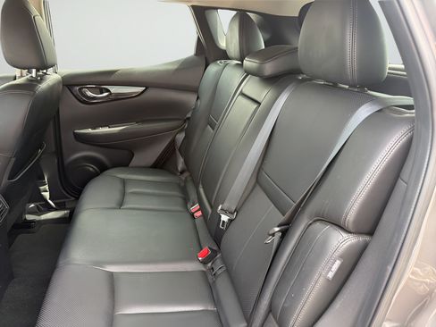 Used 2022 Nissan Rogue Sport SL AWD/4WD image 24