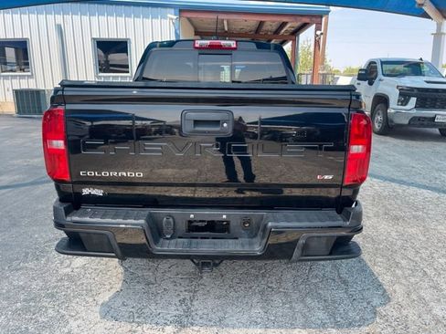Used 2022 Chevrolet Colorado LT w/ LT Convenience Package AWD/4WD image 5