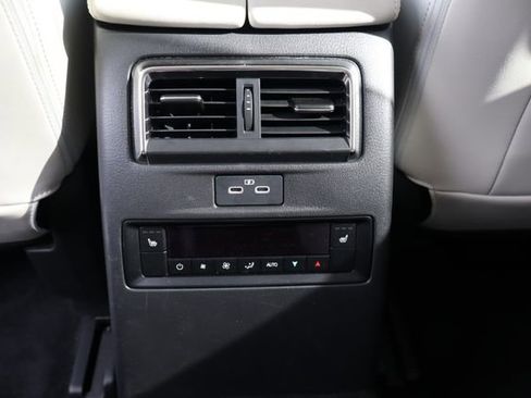 Used 2024 MAZDA CX-90 3.3 Turbo w/ Premium Plus Pkg image 18