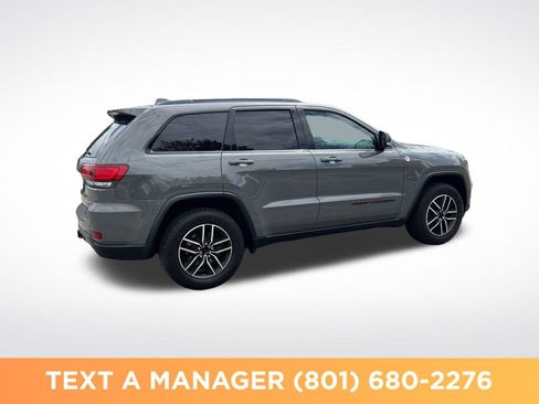 Used 2020 Jeep Grand Cherokee Trailhawk w/ Trailhawk Luxury Group AWD/4WD image 5