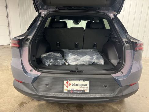 New 2026 Chevrolet Equinox EV LT w/ Comfort Package AWD/4WD image 6