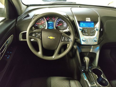 Used 2015 Chevrolet Equinox LS image 22