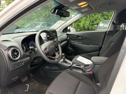 Certified 2022 Hyundai Kona SEL FWD image 5
