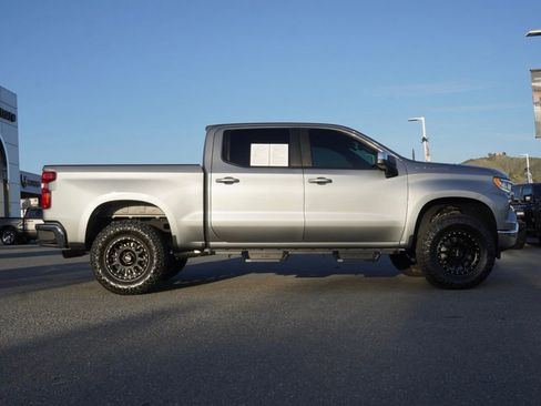 Used 2023 Chevrolet Silverado 1500 LT image 3