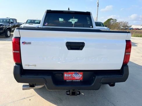 New 2026 Toyota Tacoma SR AWD/4WD image 6