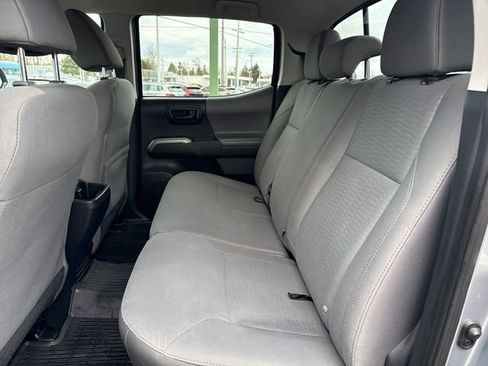 Used 2017 Toyota Tacoma SR5 w/ Tow Package image 16