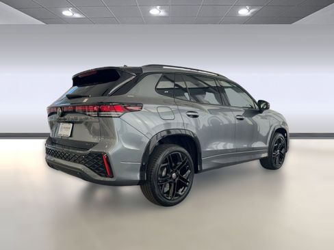 New 2026 Volkswagen Tiguan SE R-Line AWD/4WD image 9