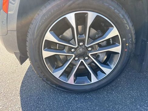 Used 2022 Jeep Grand Cherokee L Overland w/ Luxury Tech Group IV image 11