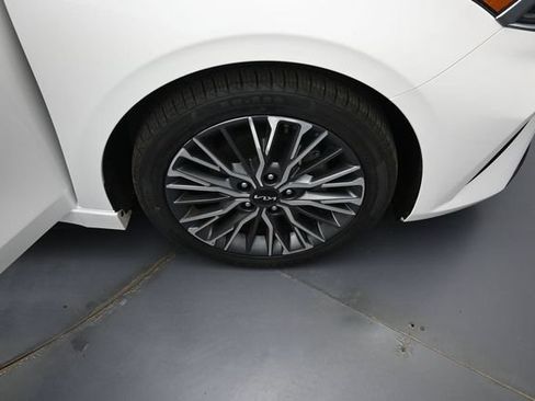 Used 2023 Kia Forte GT-Line w/ GT-Line Premium Package FWD image 35