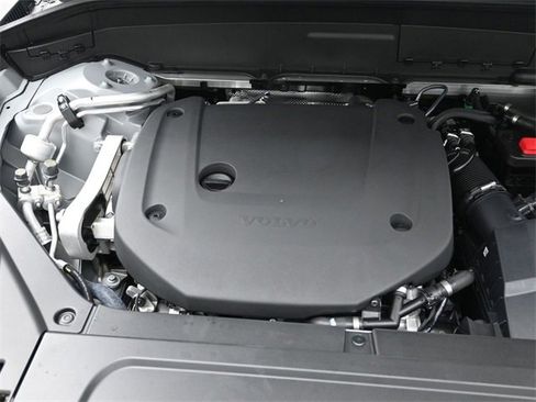 Used 2025 Volvo XC90 B6 Core w/ Protection Package image 31