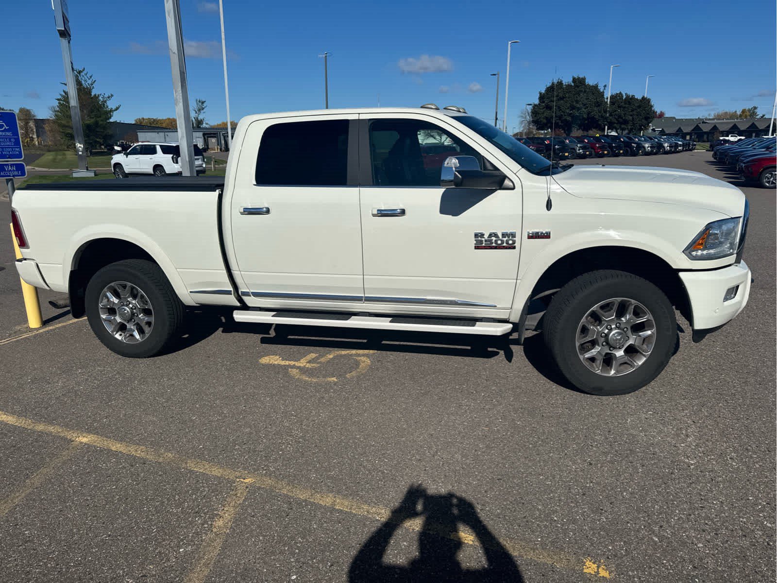 Used 2018 RAM 3500 Laramie Longhorn AWD/4WD image 5