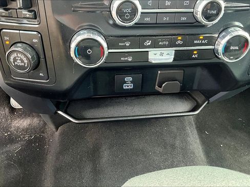 Used 2024 Ford F150 XLT w/ Tow/Haul Package image 17