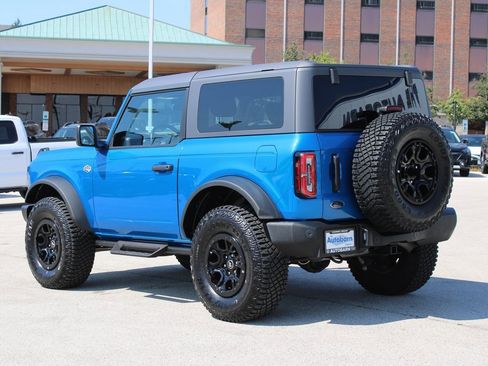 Used 2023 Ford Bronco Wildtrak image 7