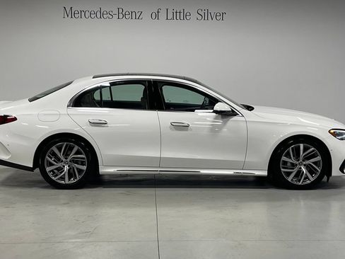 Used 2026 Mercedes-Benz E 350 4MATIC Sedan image 7