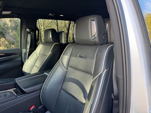 Used 2023 Cadillac Escalade ESV Sport w/ Touring Package image 24