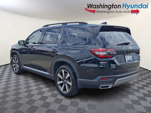 Used 2025 Honda Pilot Elite image 4