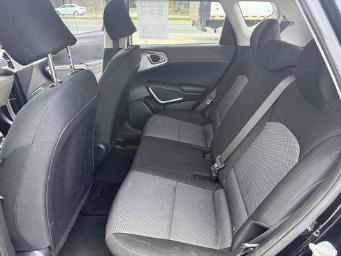 Used 2021 Kia Soul LX FWD image 8