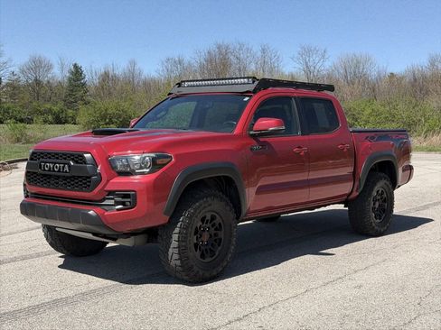Used 2017 Toyota Tacoma TRD Pro image 42